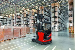 very narrow aisle forklift